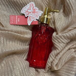 NWT ⚜️🍓⚜️ Asquith & Somerset Wild Strawberry Scented Hand Wash